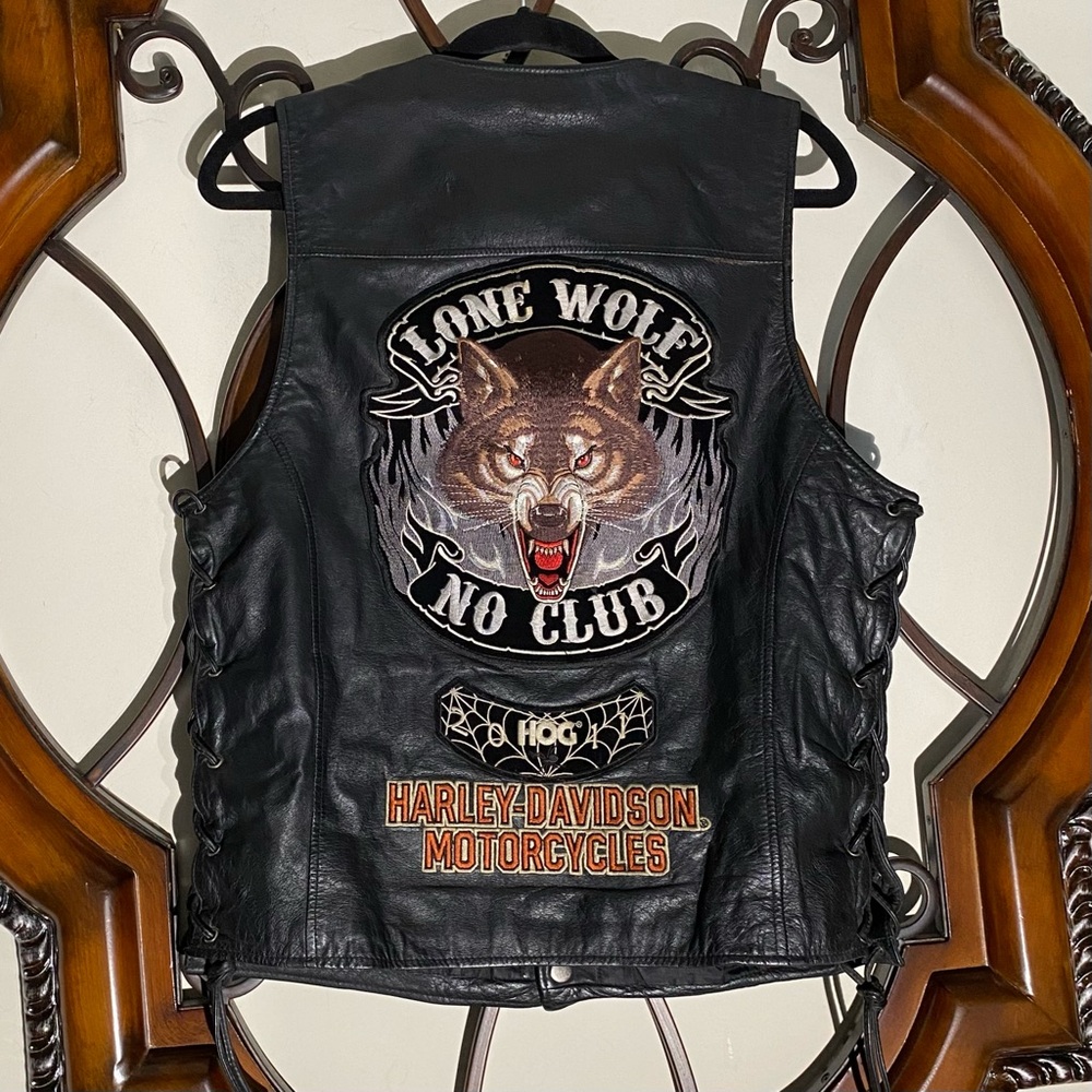 2009 HARLEY DAVIDSON Leather Motorcycle Biking Vest with Patches and Pins - Picture 16 of 16